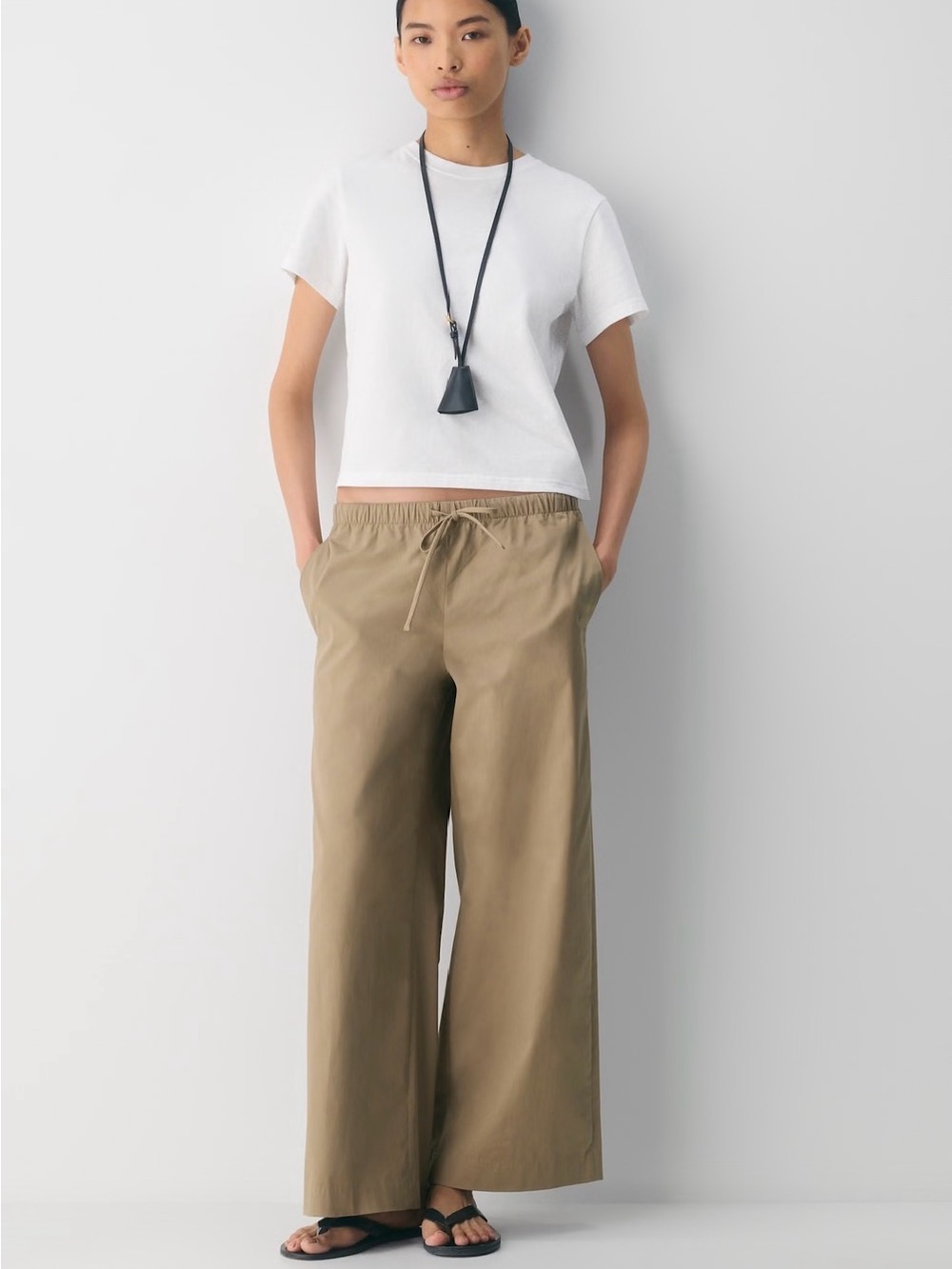 Aritzia Oberlin Chino Wide-Leg Drawstring Pants in hourglass tan